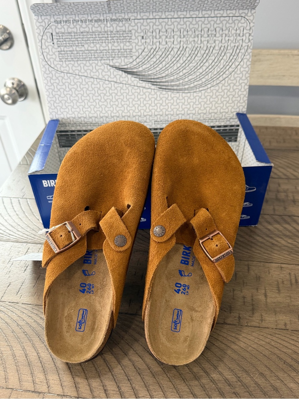 BNWT! Birkenstock Boston in Mink size 9